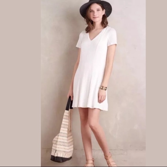 Anthropologie Dresses & Skirts - Anthropologie Dolan Left Coast V-Neck Dress